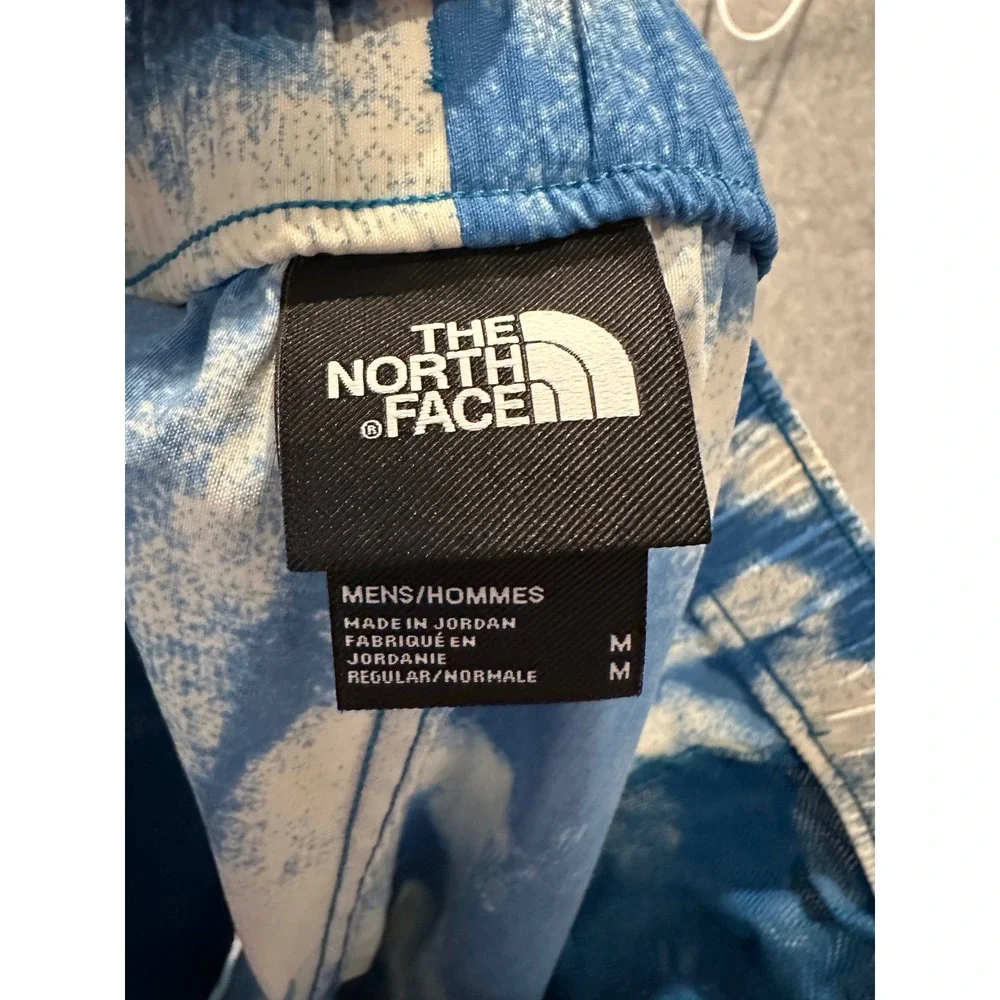 The North Face Mens Class V Pull-On Shorts Blue White Tie Dye Cloud Print Size M